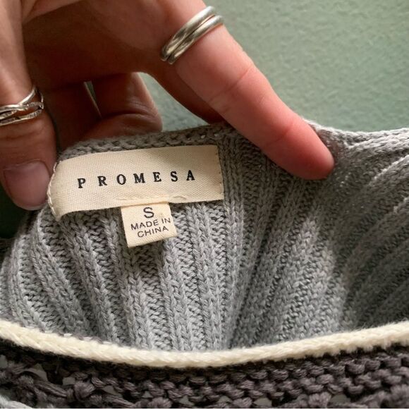 Promesa Sweater Top Small - Picture 2 of 3